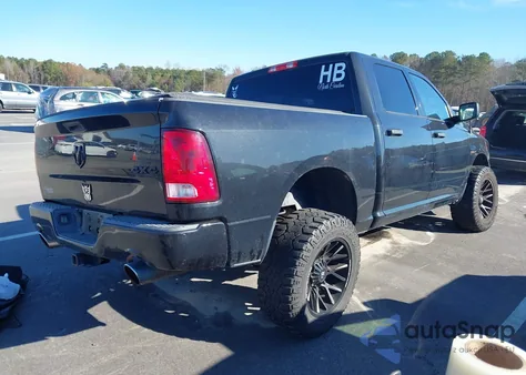 2017 Ram 1500 Express 4X4 5'7 Box из США, поврежденный, VIN 1C6RR7KT4HS674642